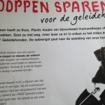 Doppen verzamelen voor opleiding geleidehonden